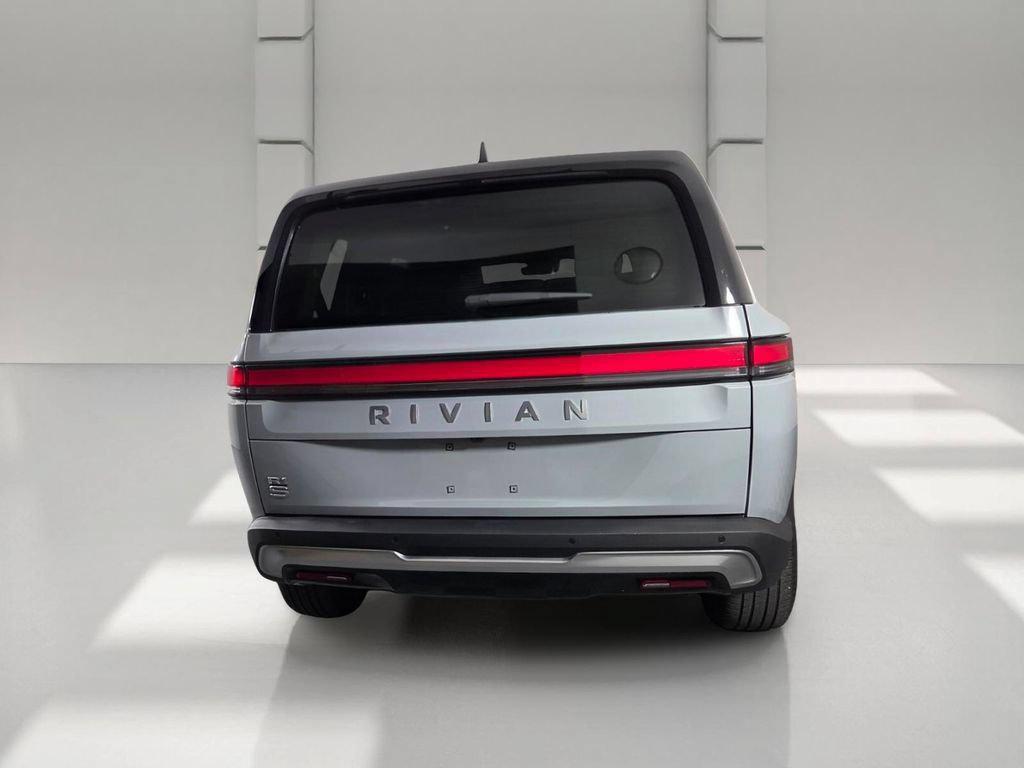Rivian R1S 2024
