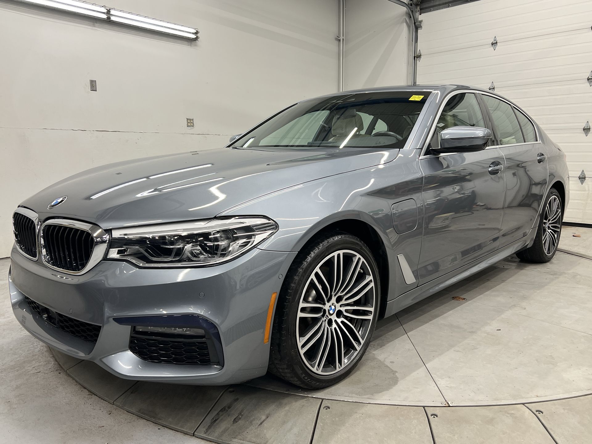 BMW 5 серии 2020