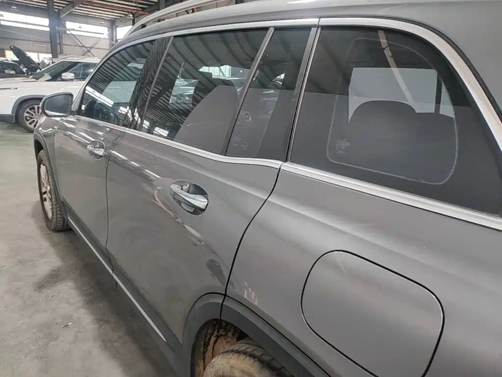 Mercedes-Benz GLB 2021