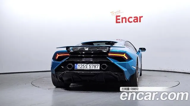 Lamborghini Huracán 2023