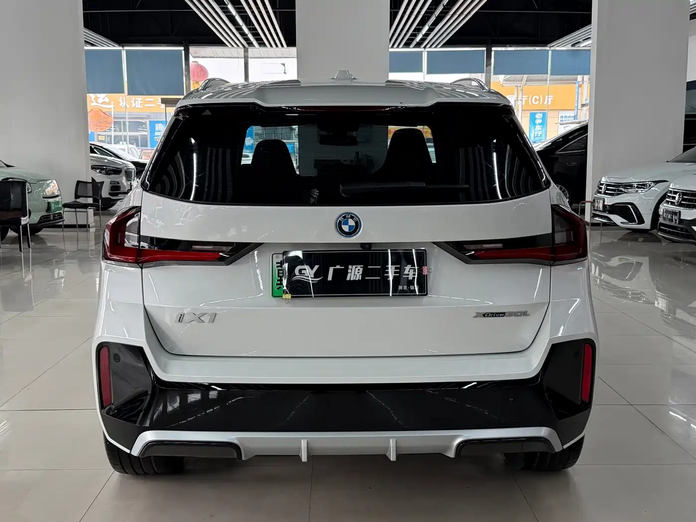 BMW iX1 2024