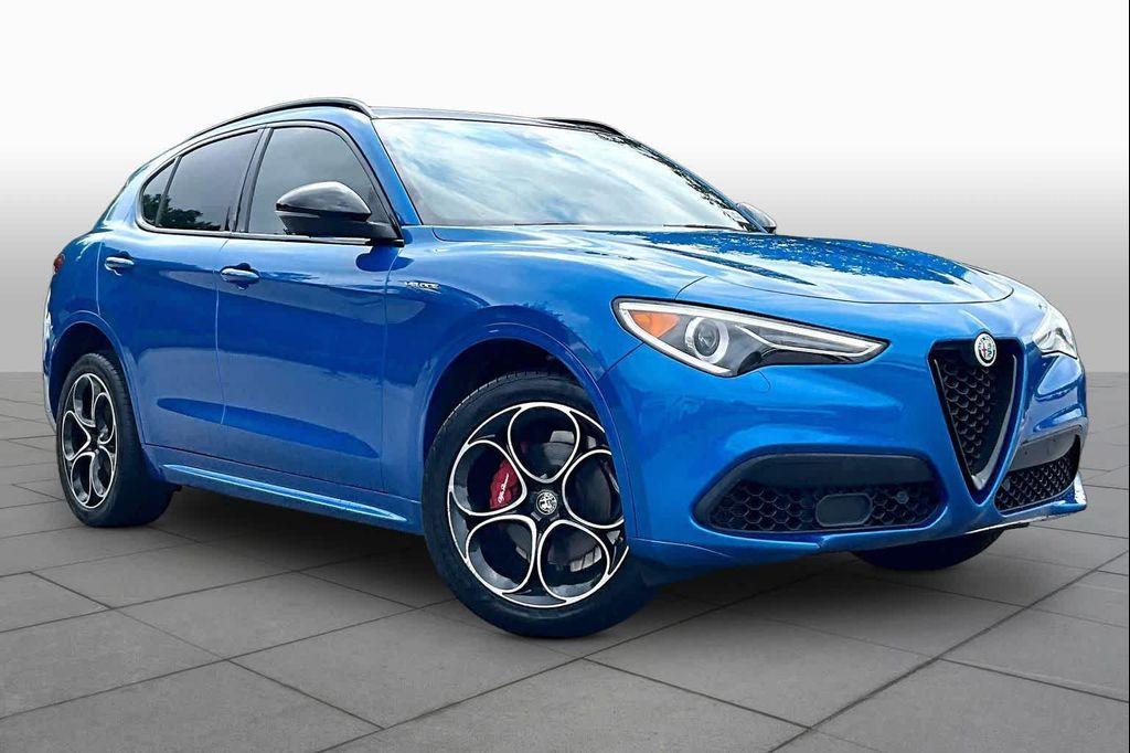 Alfa Romeo Stelvio 2023