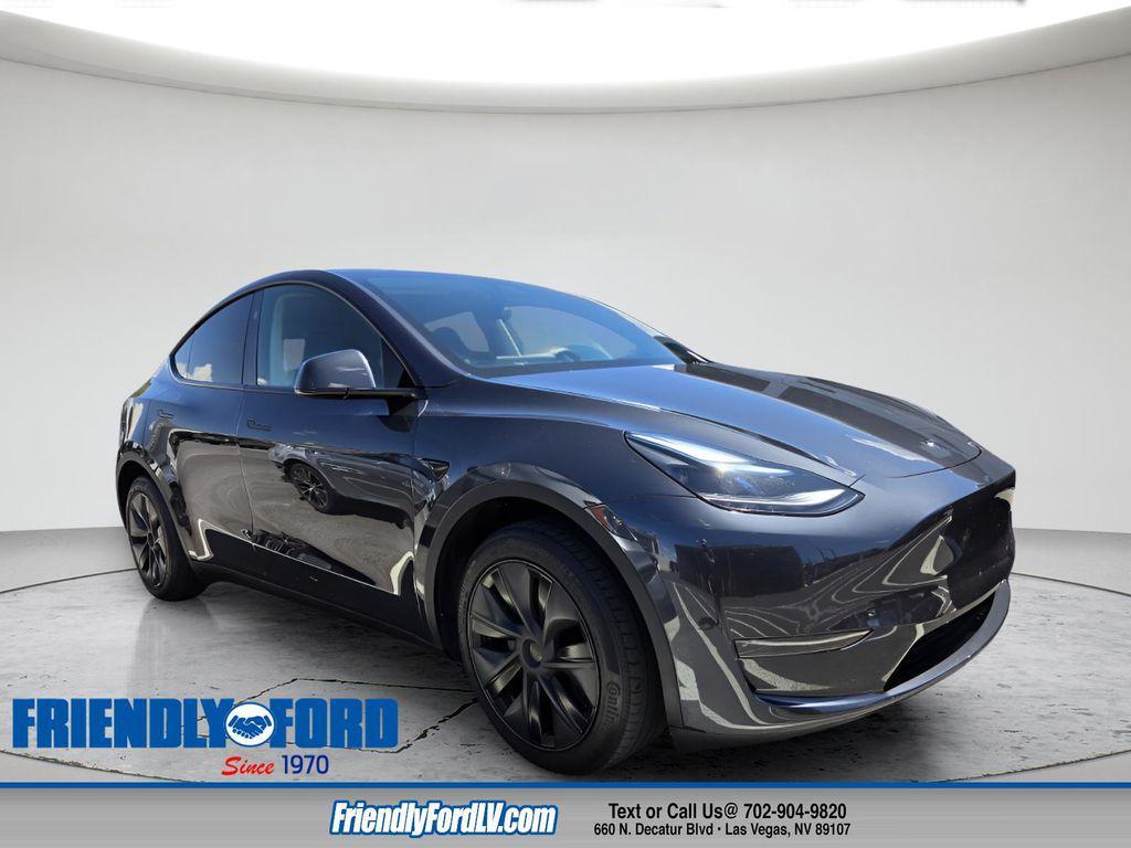Tesla Model Y 2025
