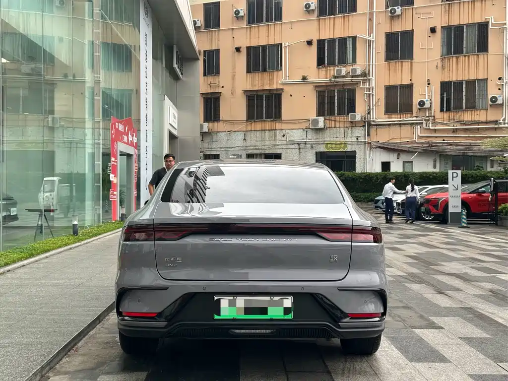 BYD Han 2025