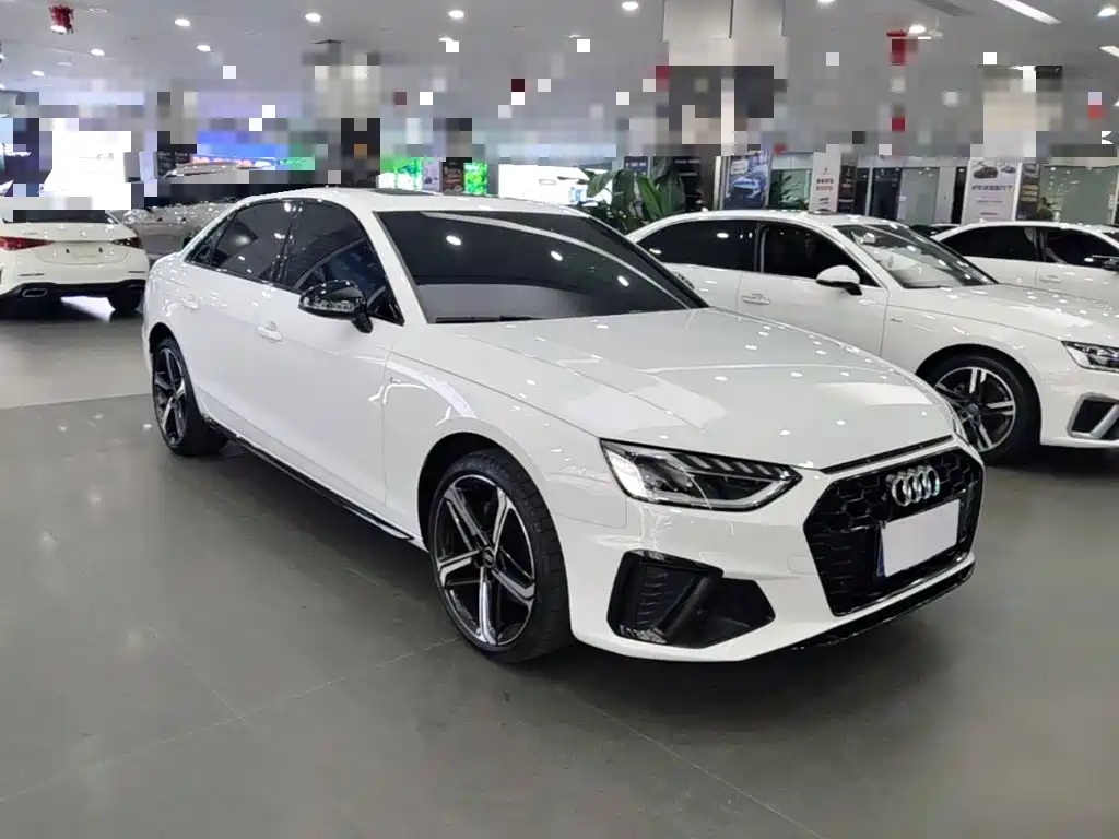 Audi A4 2025
