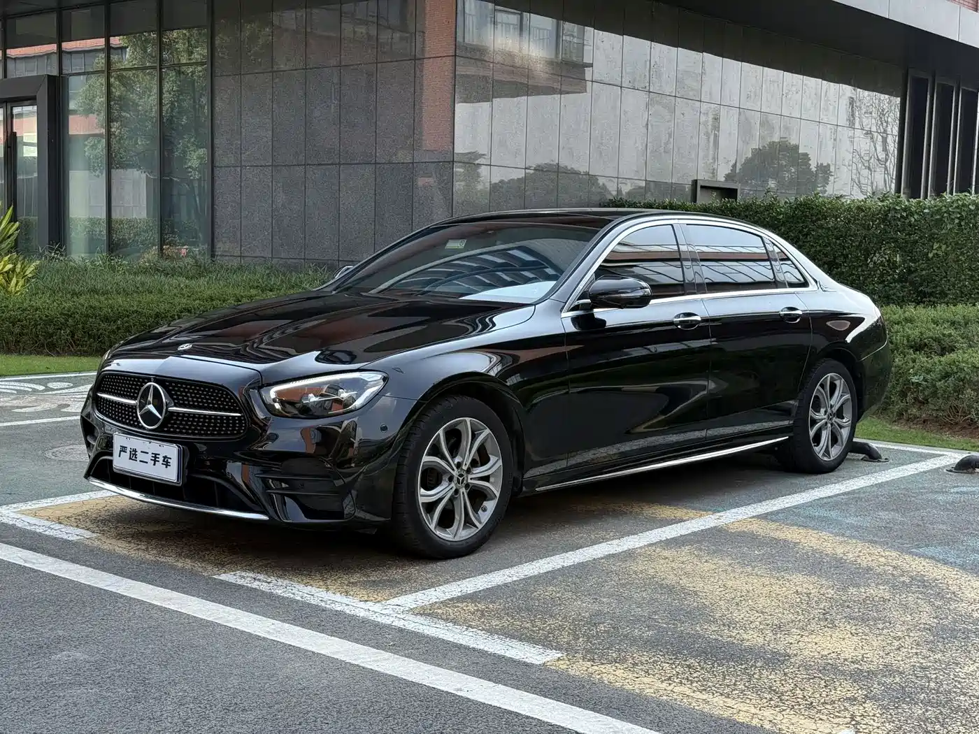 Mercedes-Benz E-Класс 2021
