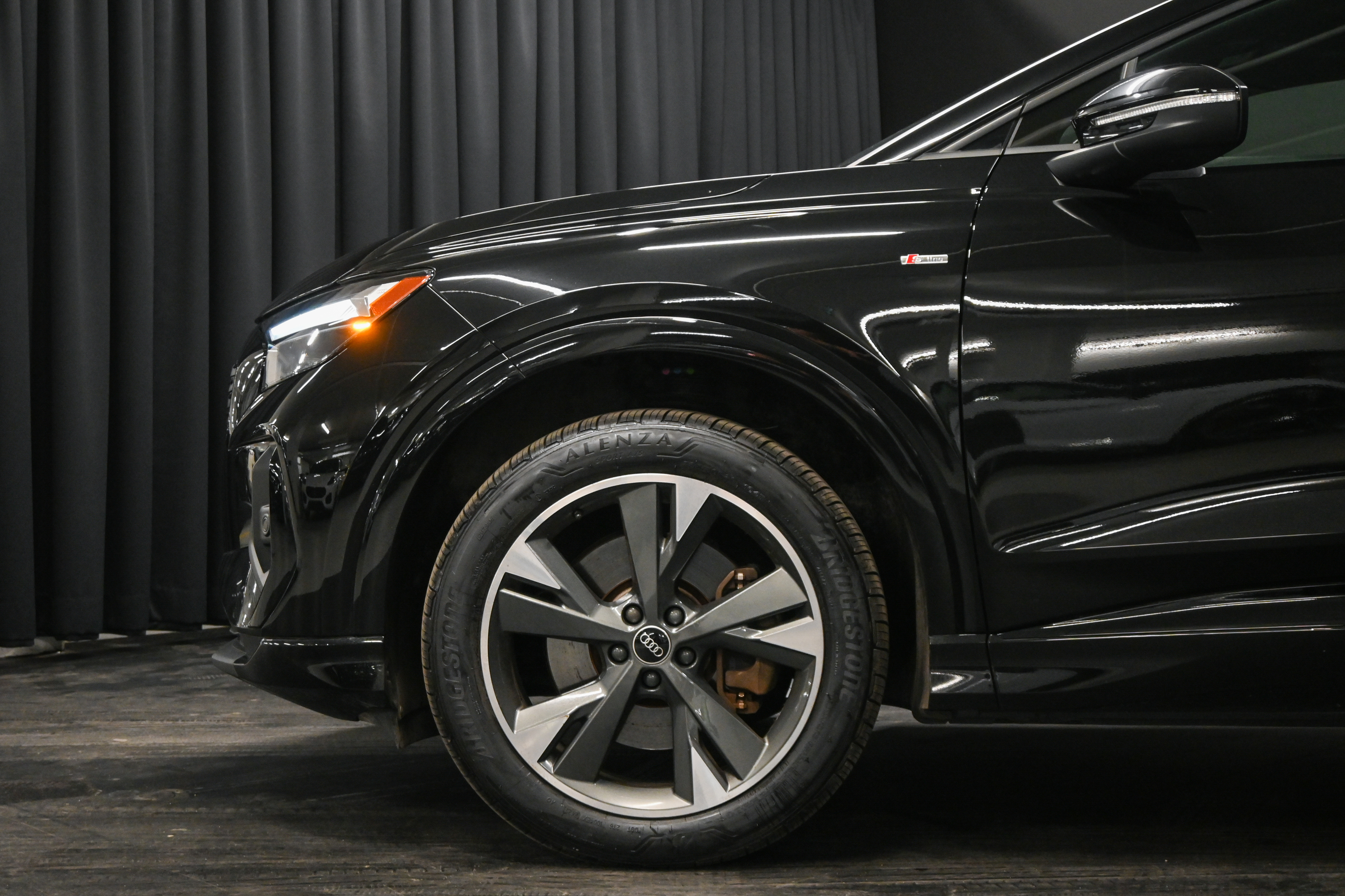 Audi Q4 e-tron 2024