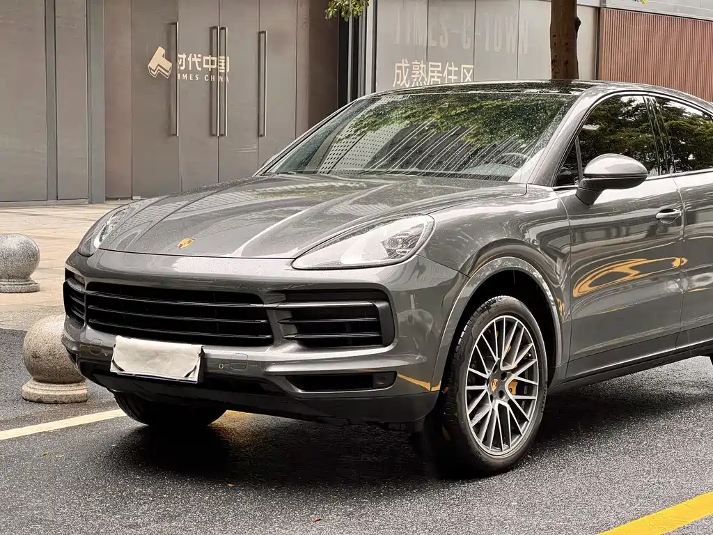 Porsche Cayenne 2022