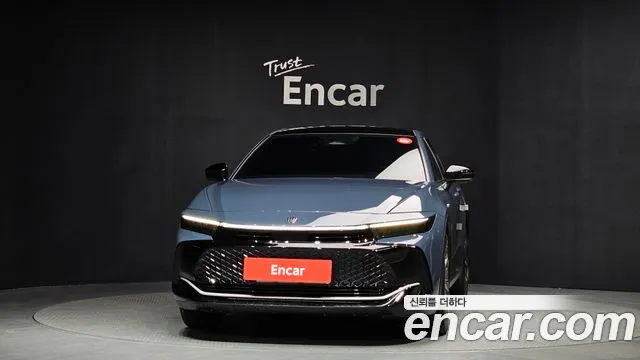 Toyota Crown 2025
