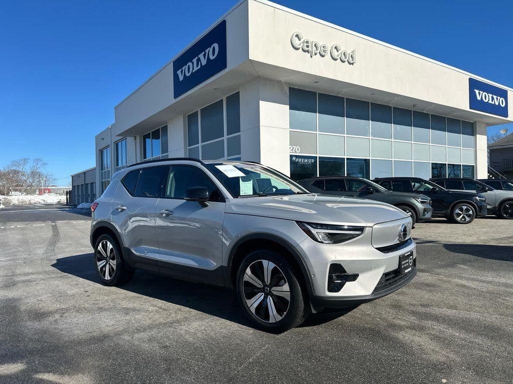 Volvo XC40 2023