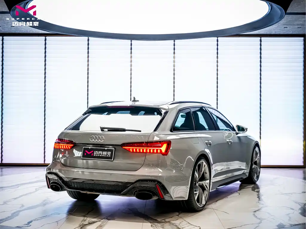 Audi RS 6 2021