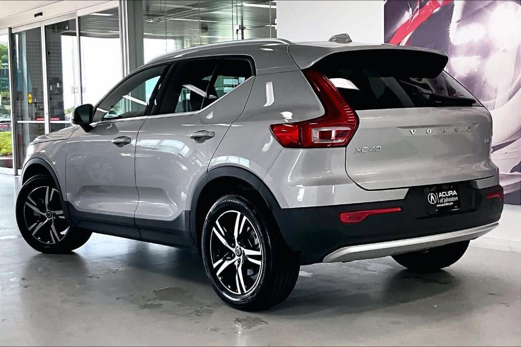 Volvo XC40 2025