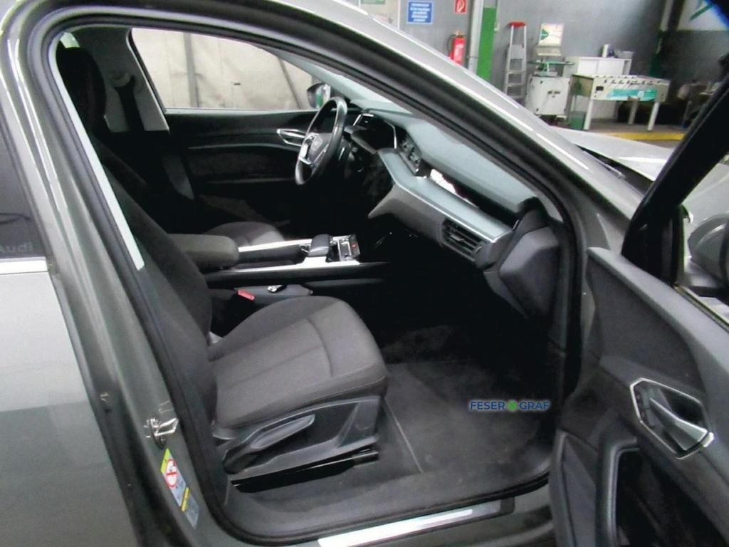 Audi Q8 e-tron 2023