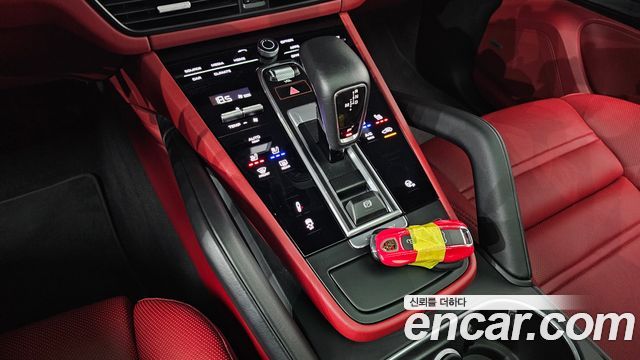 Porsche Cayenne 2021