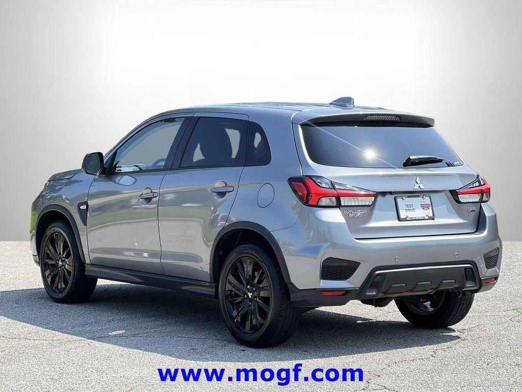 Mitsubishi Outlander Sport 2024