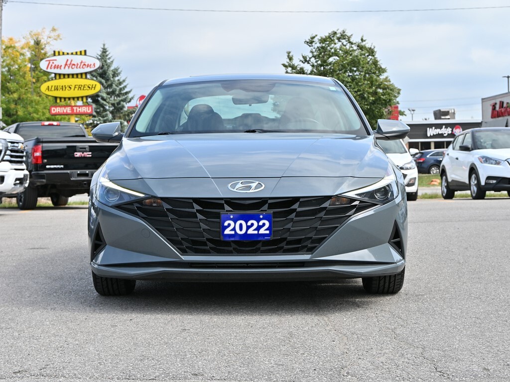 Hyundai Elantra 2022