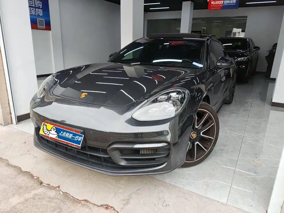 Porsche Panamera 2022