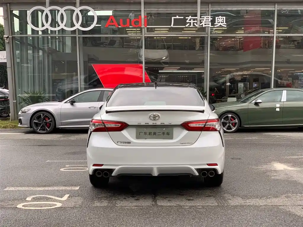 Toyota Camry 2022