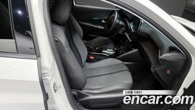 Peugeot 208 2022