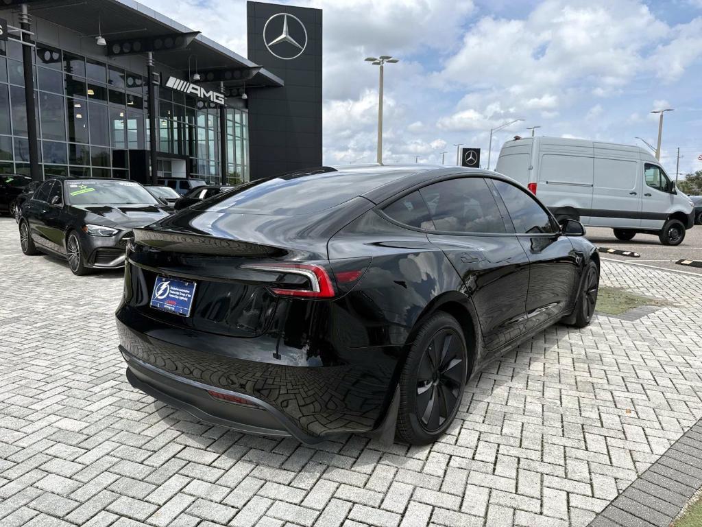 Tesla Model 3 2024