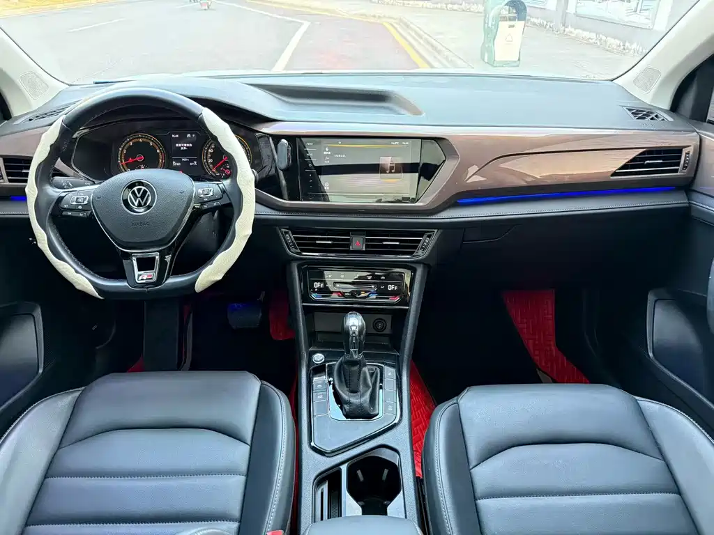 Volkswagen Tharu 2021