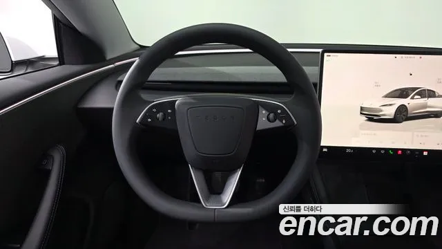Tesla Model 3 2024