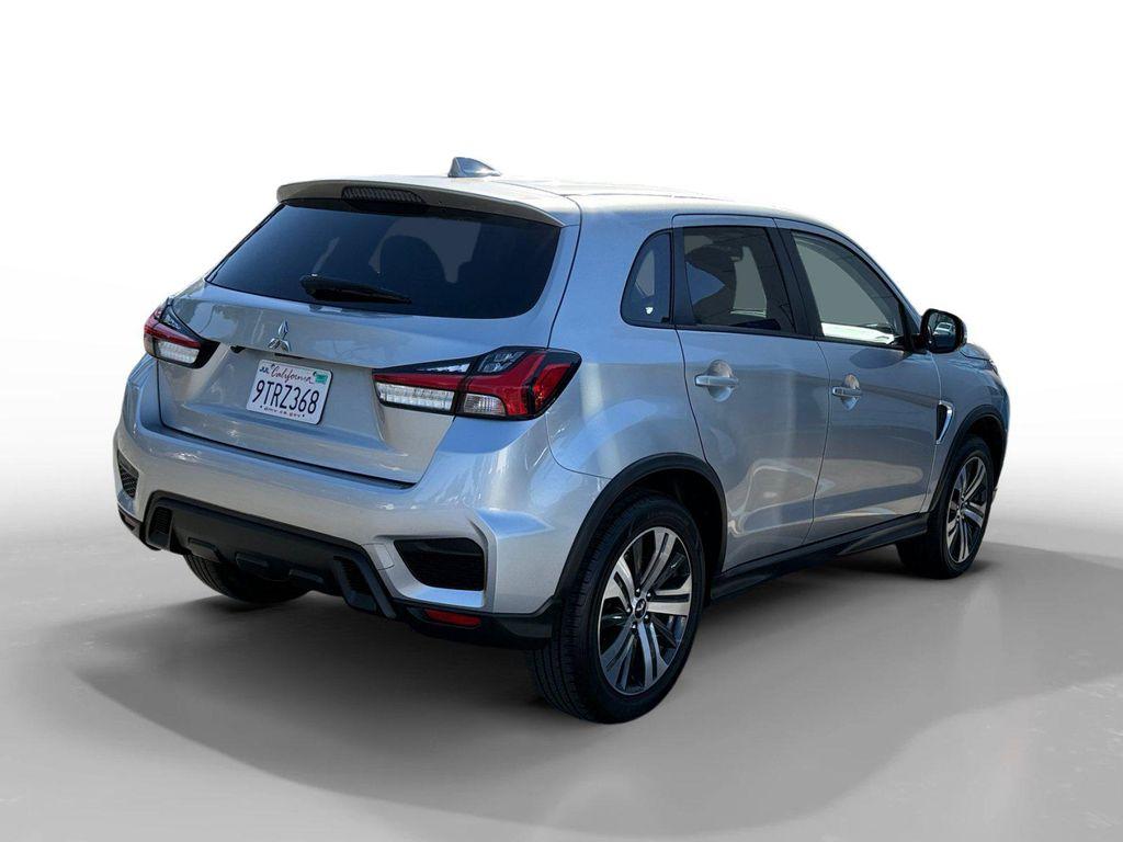 Mitsubishi Outlander Sport 2021