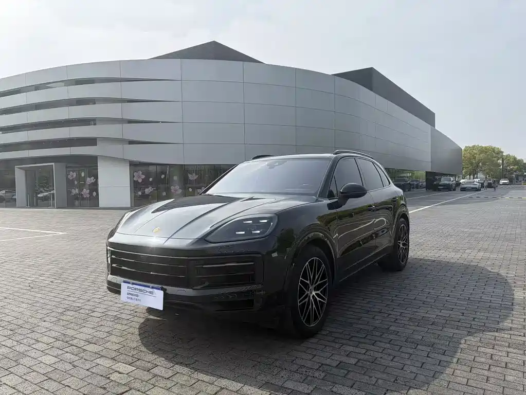 Porsche Cayenne 2025