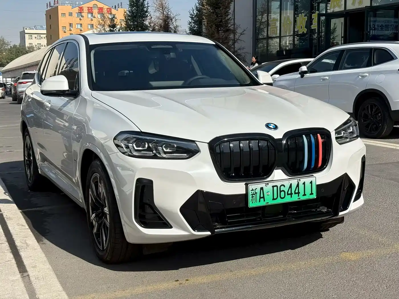 BMW iX3 2024