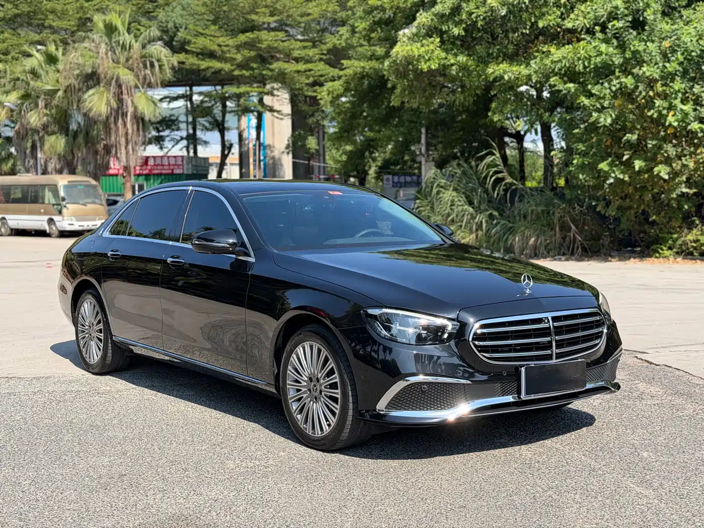 Mercedes-Benz E-Класс 2023