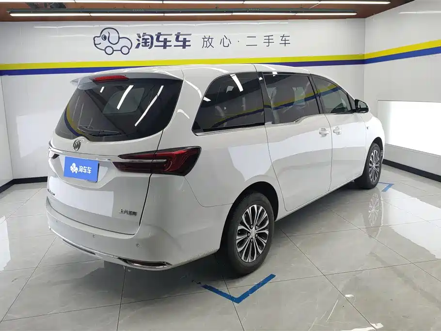 Buick GL8 2022