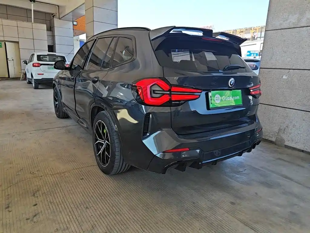 BMW iX3 2023
