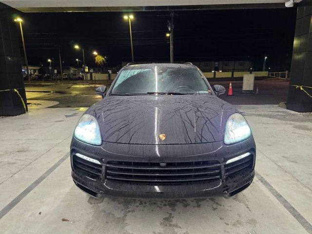 Porsche Cayenne 2021