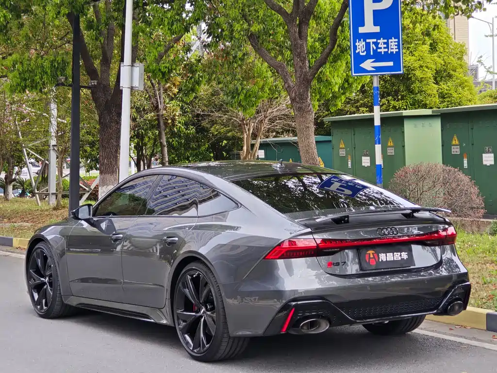 Audi RS 7 2021