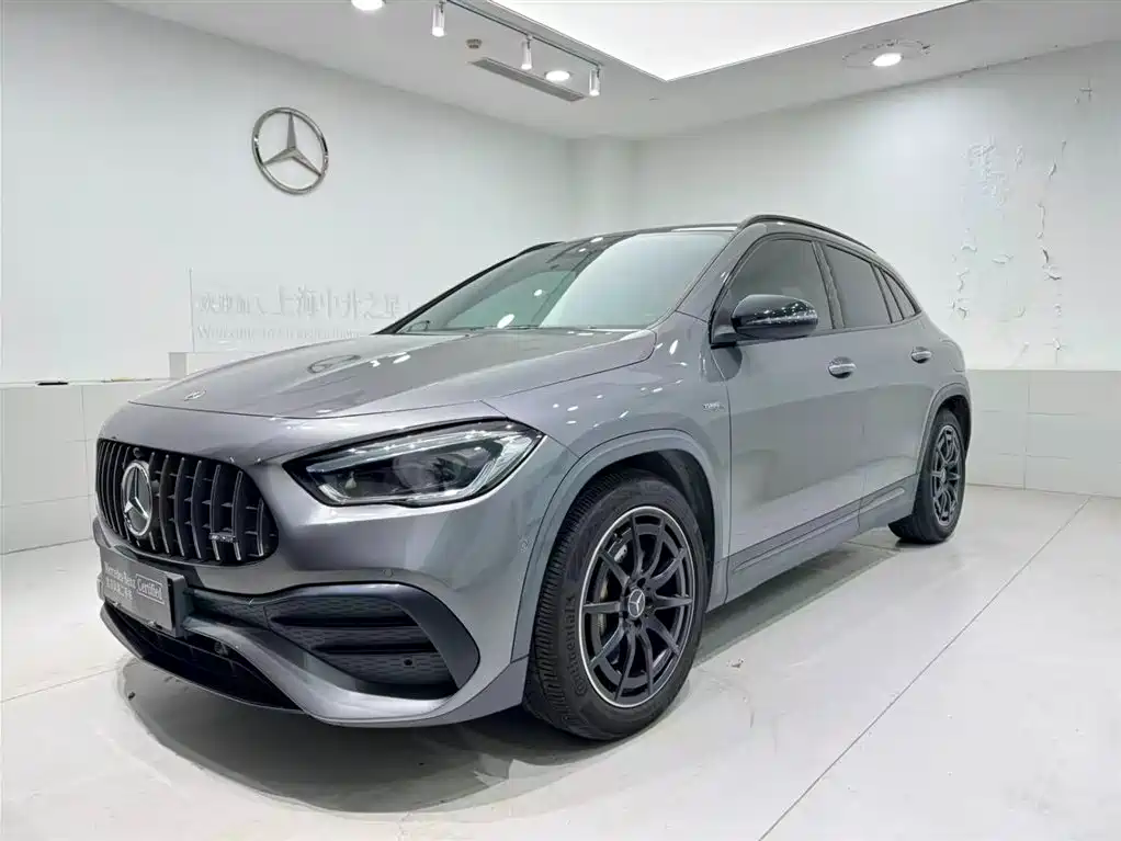 Mercedes-Benz GLA AMG 2021