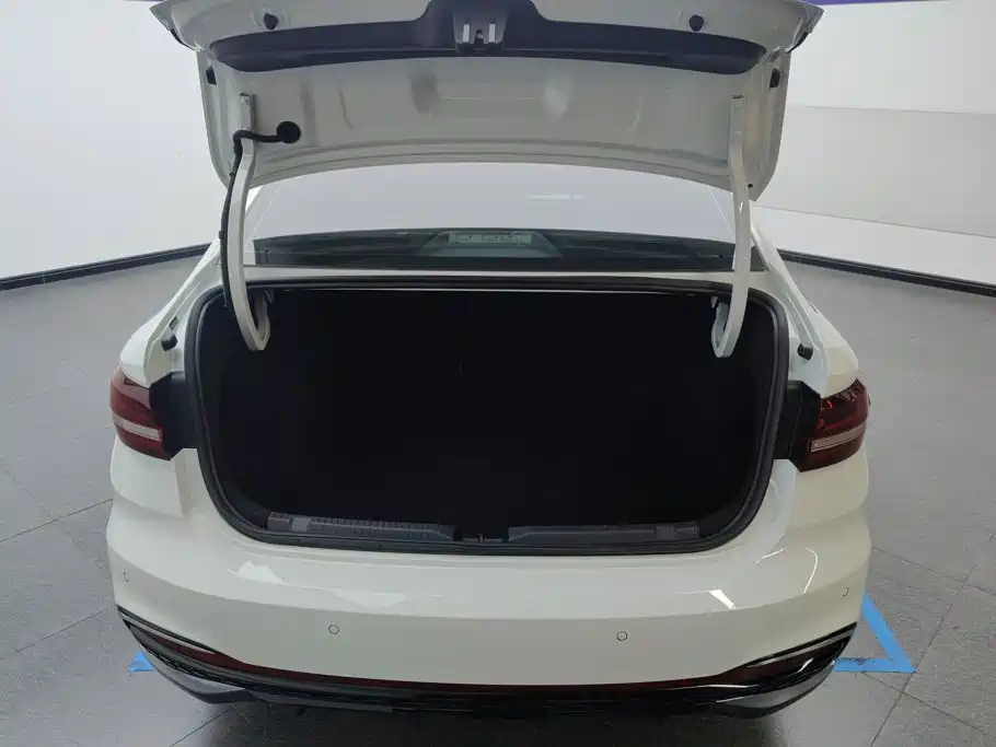 Volkswagen Lavida 2024