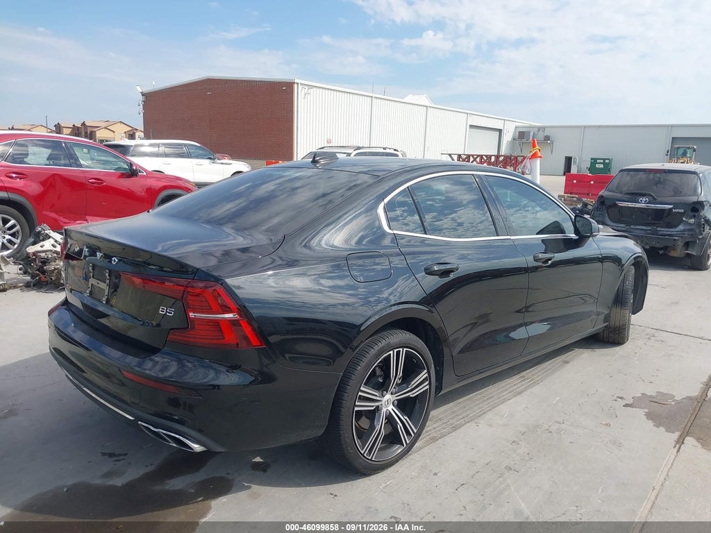 Volvo S60 2022