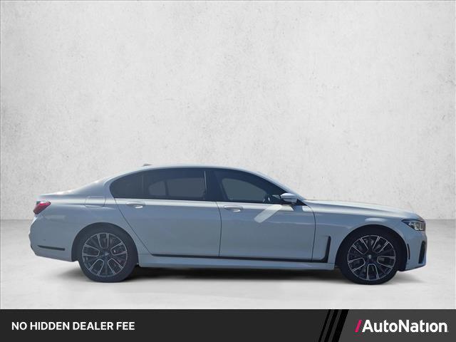 BMW 750 2021