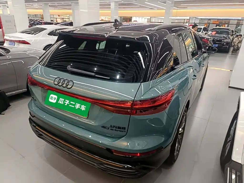 Audi Q5 e-tron 2024