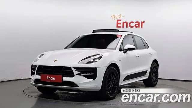 Porsche Macan 2021