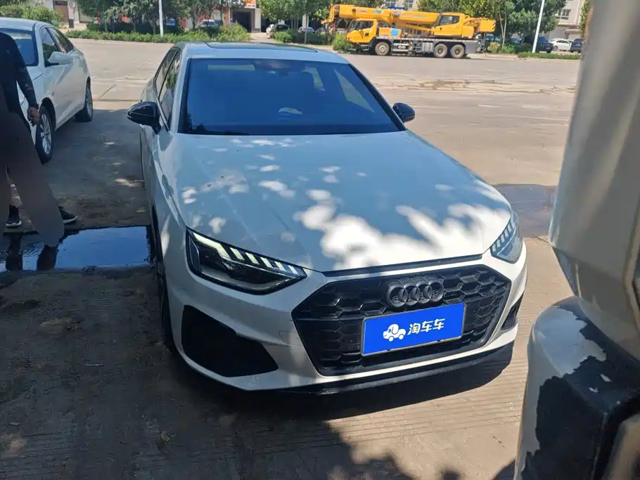 Audi A4 2024
