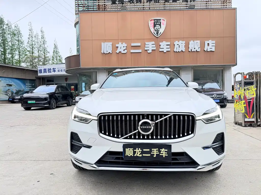 Volvo XC60 2022