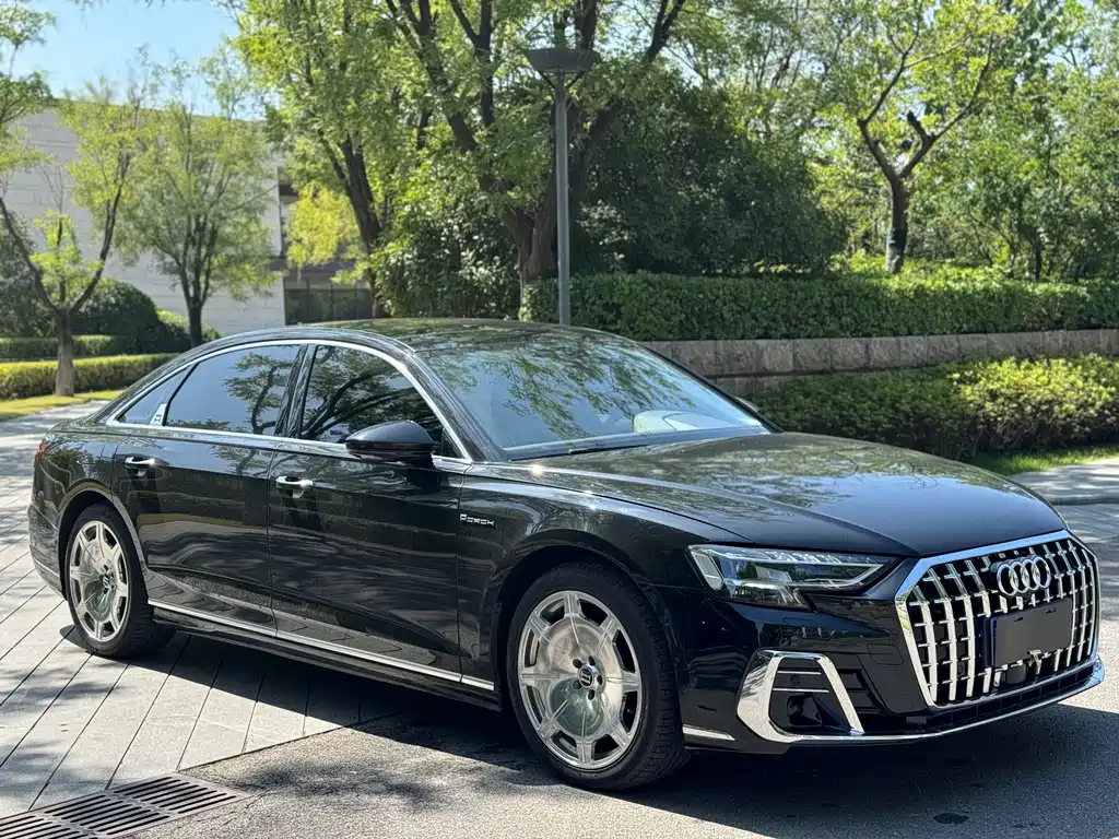 Audi A8 2023