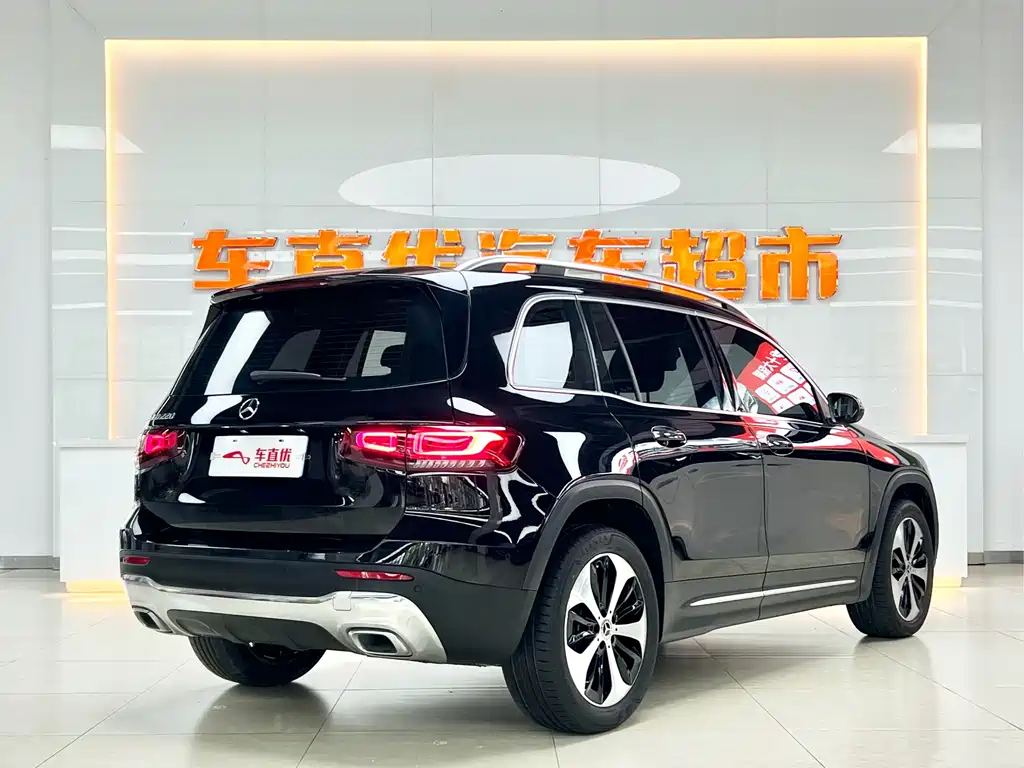 Mercedes-Benz GLB 2023