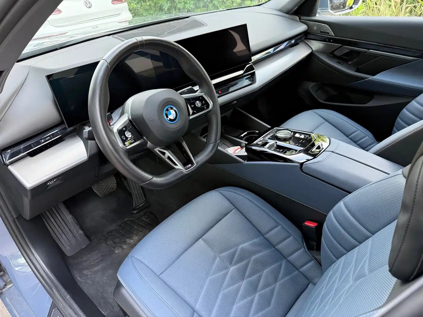 BMW i5 2024