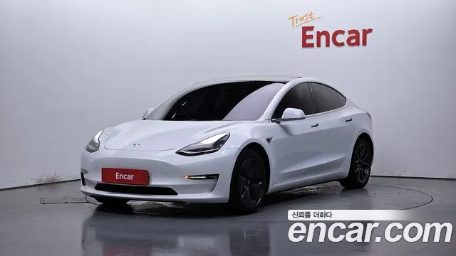 Tesla Model 3 2020