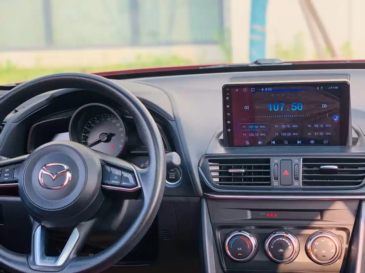Mazda CX-4 2023