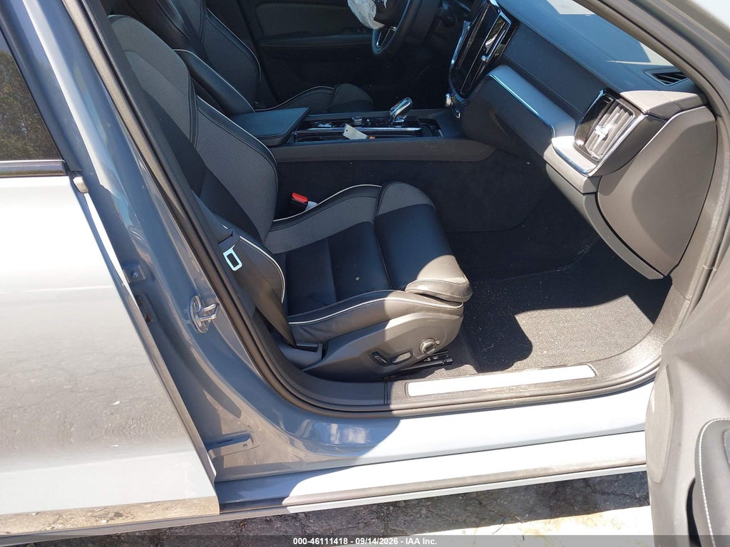 Volvo S60 2024