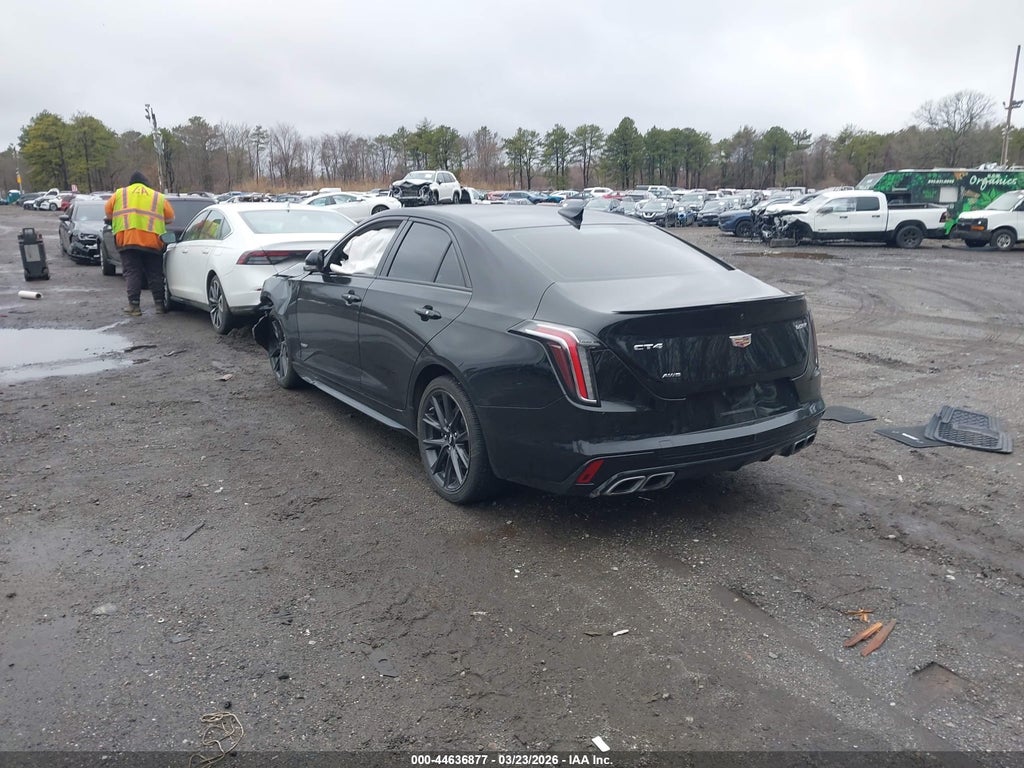 Cadillac CT4 2021