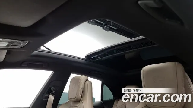 Porsche Macan 2025